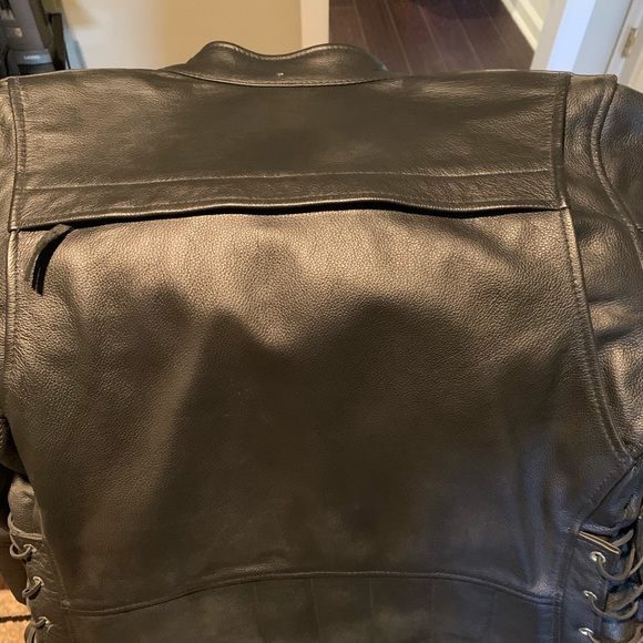 Ladies leather motorcycle jacket - Picture 3 of 9